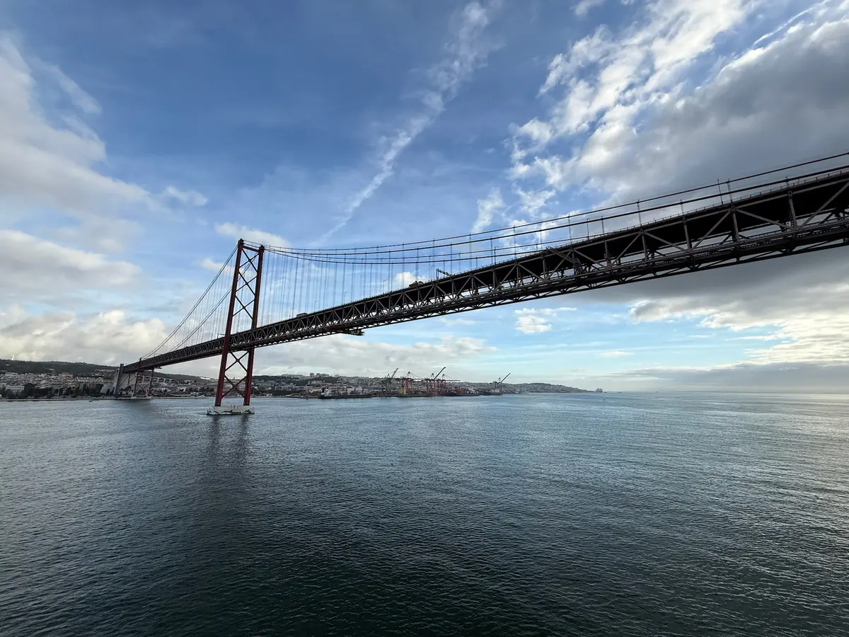 Die Brücke des 25. April in Lissabon