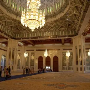 Landausflug in Muscat: Einblick in die große Moschee von Muscat