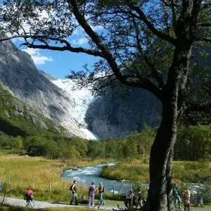 Landausflug in Nordfjordeid