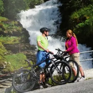 Landausflug in Nordfjordeid