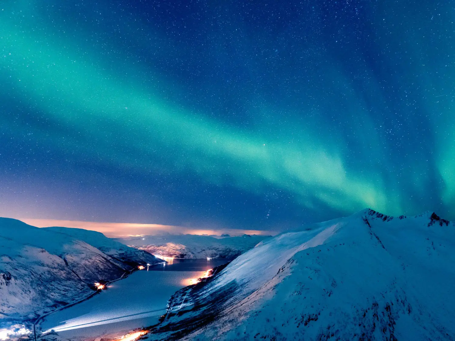 Nordlicht-Kreuzfahrt-Nordeuropa Eine Winter-Kreuzfahrt in den Norden bietet mit der Aussicht auf Polarlichter ein unvergessliches Naturerlebnis.