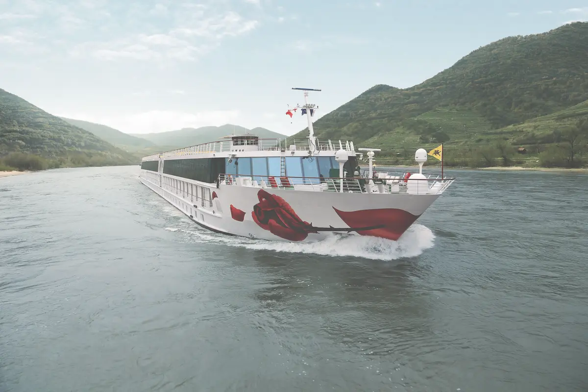 Ein A-ROSA Schiff auf der Donau