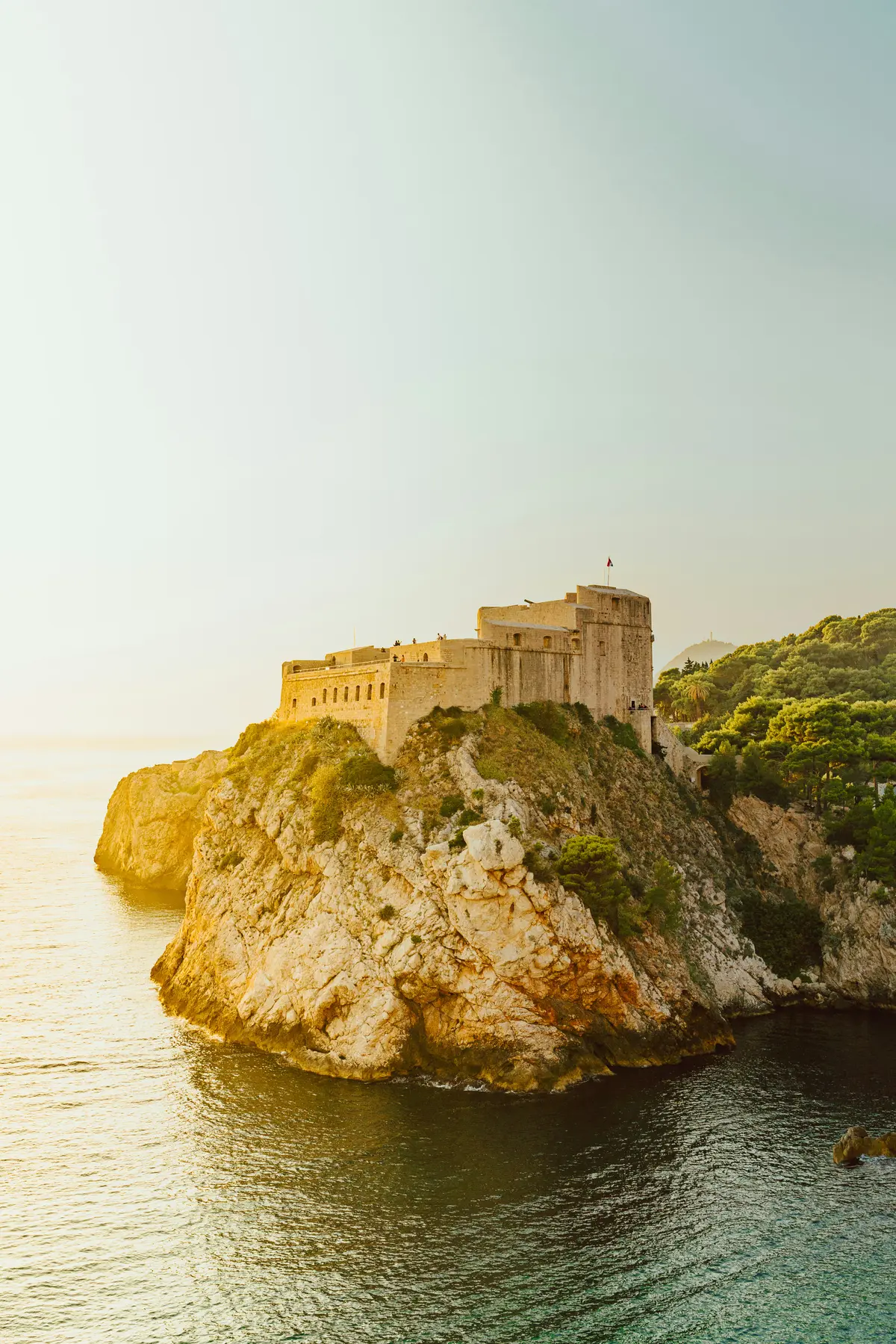 Eine Burg nahe Dubrovnik in der Adria