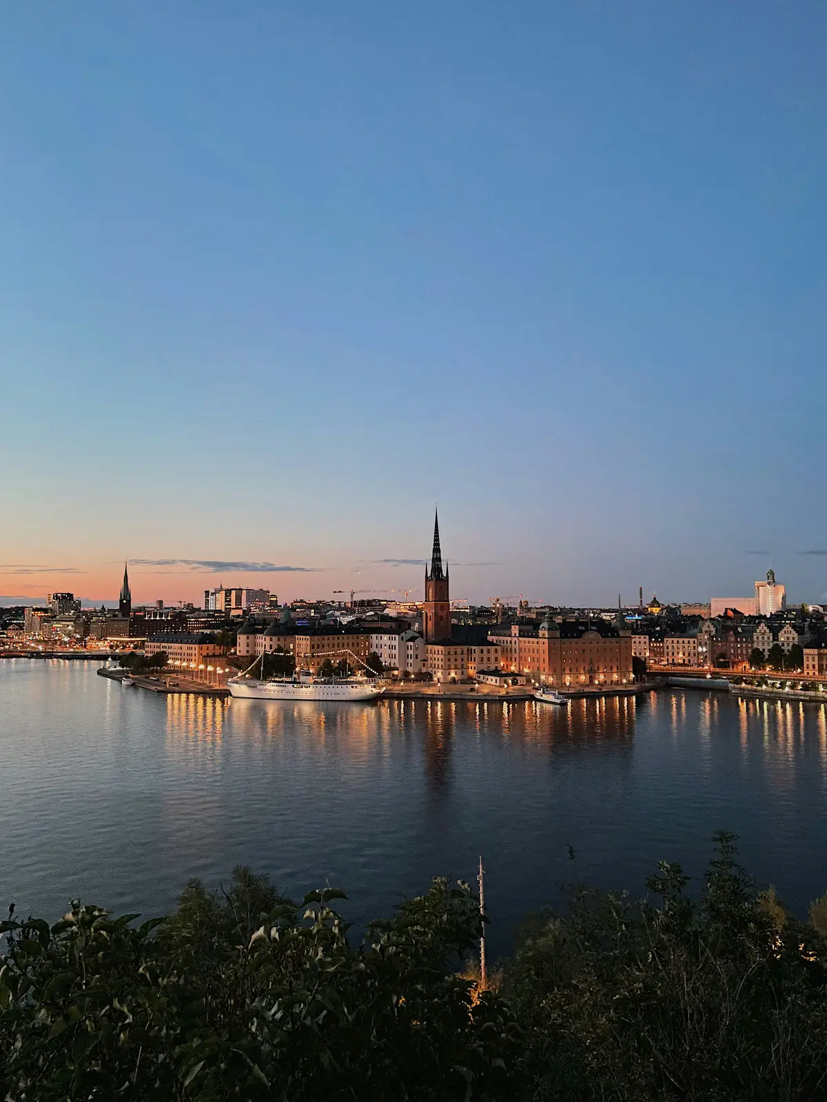 Stockholm im Foto von Oscar Nord auf Unsplash